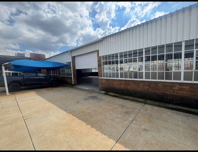 400M² WAREHOUSE TO LET IN WYNBERG